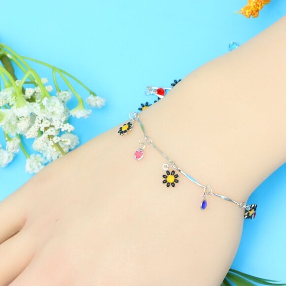 Chic & Stylish Bracelet – A Thoughtful Gift for Women and Girls, DYC1032 - Picture 2 of 9